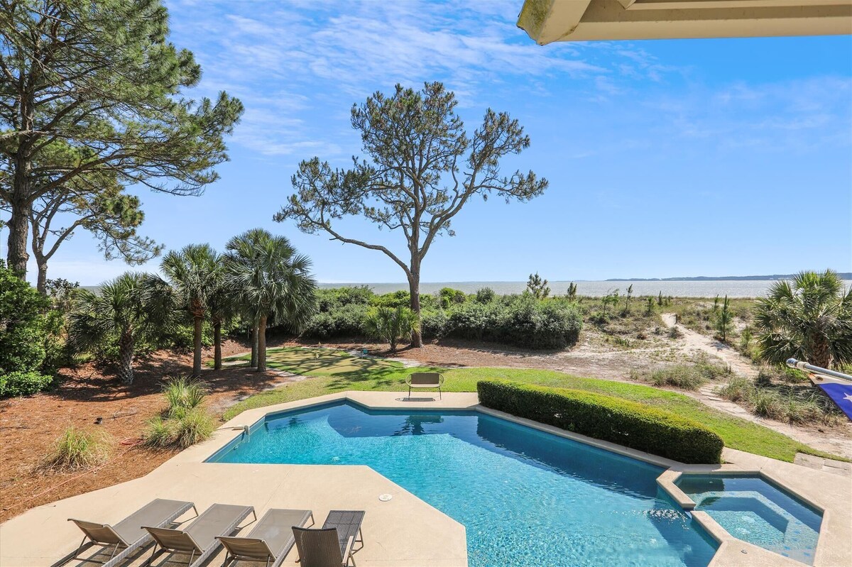 7 Brown Pelican ~ Direct Ocean Front Home with Pool and Putting Green