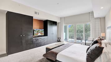 3 habitaciones, tabla de planchar con plancha, wifi y ropa de cama