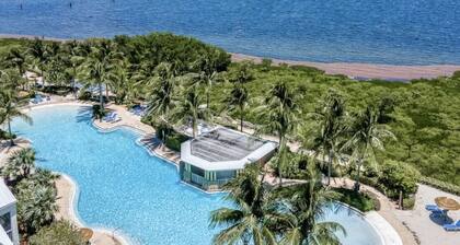 Mariner’s Club, Key Largo Home!!! 4bedroom 4bathroom Tropical Oasis