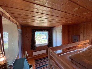 3 dormitorios, tabla de planchar con plancha, wifi y ropa de cama