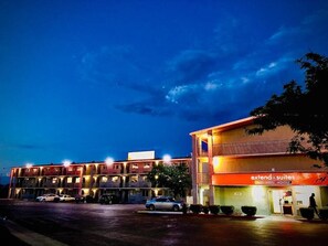 Exterior - Rodeway Inn Albuquerque West (Albuquerque)