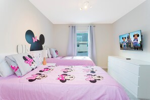 4 slaapkamers, reisbedje, internet