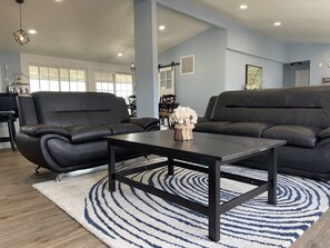 Smart TV, foosball - Rejuvenate! Remodeled home, 180-view on 4-acres. (Temecula)