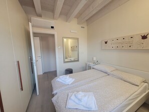 2 bedrooms, desk, soundproofing, iron/ironing board