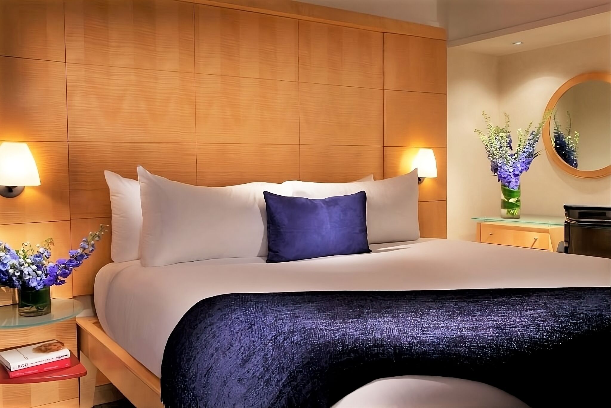 Quiet Escape in the City that Never Sleeps! 3 Modish Units, Near Times Square!