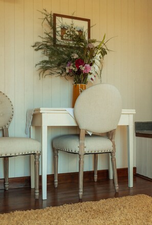 Cabin | Living room - Glamping in Wiltshire in our Luxury Shepherds Hut (Chippenham)