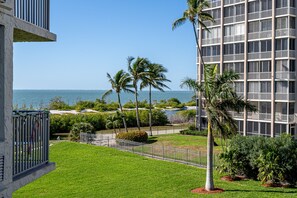 Appartement, 1 slaapkamer | Uitzicht vanaf balkon
