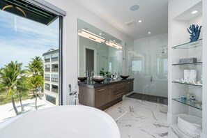 Ferienhaus, 4 Schlafzimmer | Badezimmer
