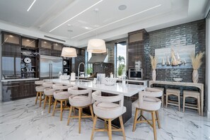 Hus, 4 soverom | Spiseområde på rommet