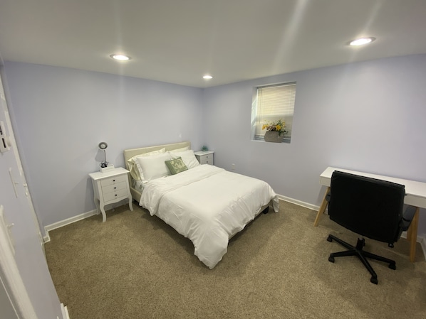 2 habitaciones, escritorio, tabla de planchar con plancha y wifi gratis