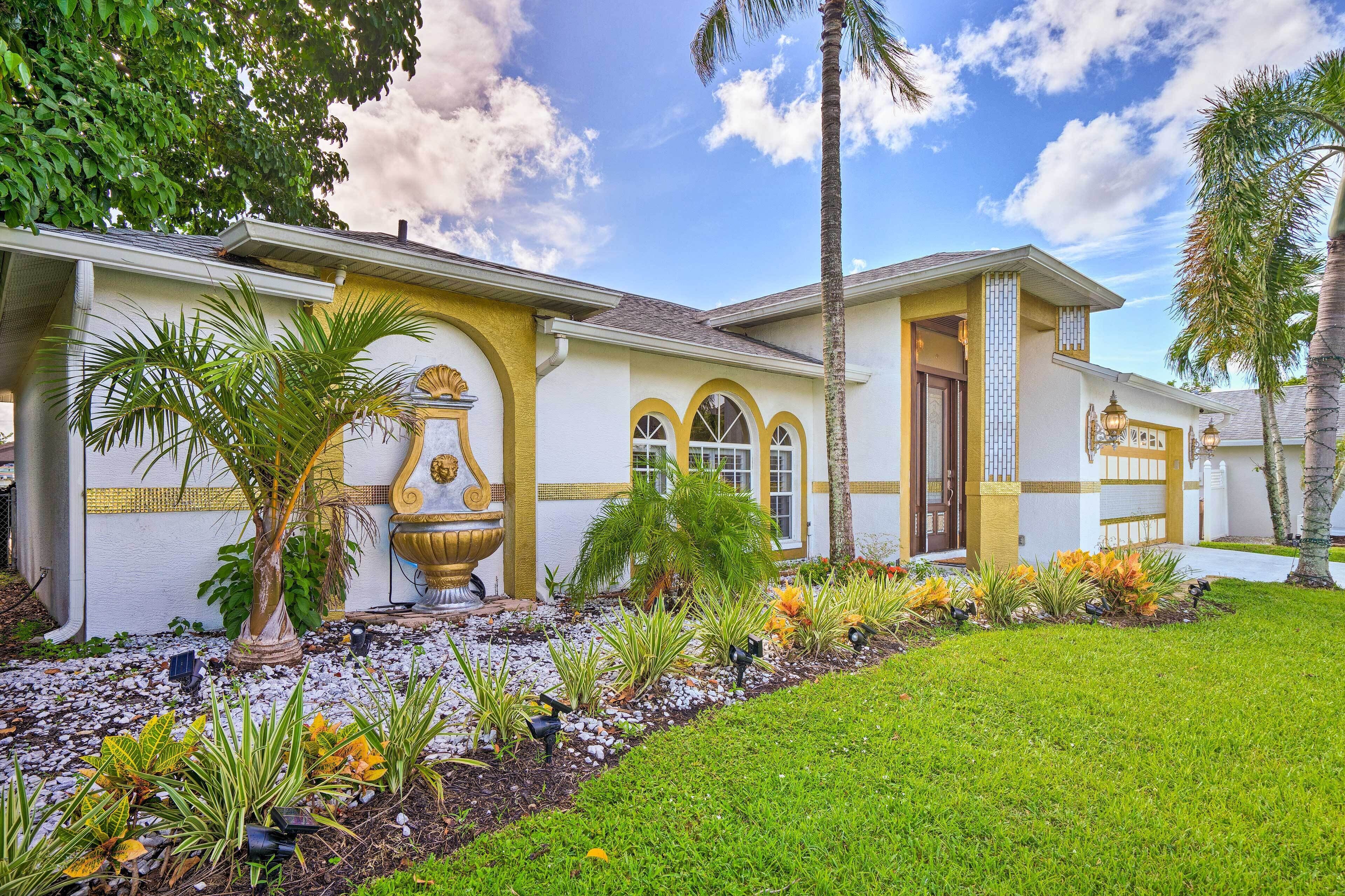 Luxe Cape Coral Home w/ Heated Pool & Hot Tub