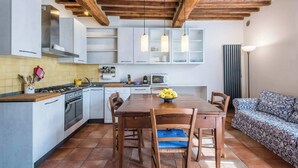 Appartement, 2 chambres, fumeur, piscine privée | Équipements de la chambre