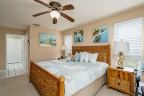 3 bedrooms - 14933 Bonaire Circle - Sunset Special by Coastal Vacation Properties (Fort Myers)