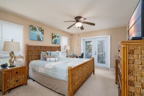 House, 3 Bedrooms | 3 bedrooms - 14933 Bonaire Circle - Sunset Special by Coastal Vacation Properties (Fort Myers)