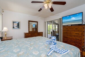 House, 4 Bedrooms | 4 bedrooms - 5394 Palmetto St - Villa Palmetto by Coastal Vacation Properties (Fort Myers Beach)