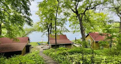 Rustic Nautic - Cabin 9