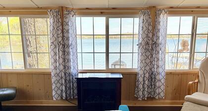 Lakefront Cabin w/ Dock & Kayaks, Perfect Summer Stay
Rustic Nautic - Cabin 9