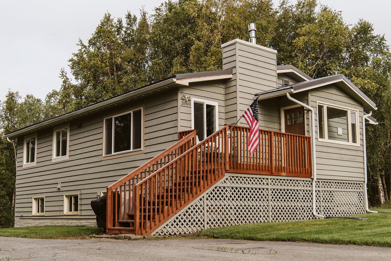 Beautiful/Spacious Home in Palmer. Mountains Views - 1.5 mi from downtown Palmer