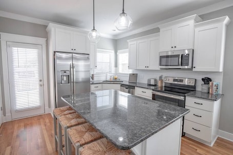 Fridge, microwave, oven, stovetop. Updated 2BR | Safe, Central Location