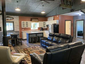 Smart TV, fireplace, DVD player, books - Grand Traverse County Cabin in the Woods (Kingsley)