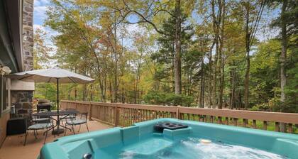 Prvt+KingBd+Foliage+LakeHarmony+HotTub+Ski+FirePit