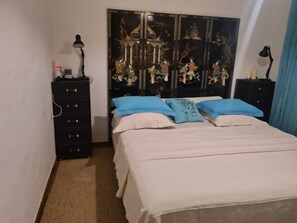3 chambres, bureau, fer et planche à repasser, Wi-Fi gratuit