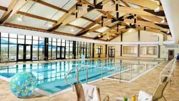 Indoor pool, outdoor pool