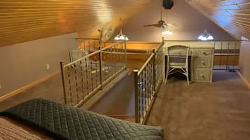 3 slaapkamers, een bureau, gratis wifi, beddengoed