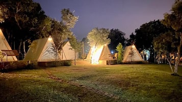 Tienda de campaña de lujo | Vista al jardín