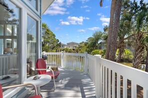 Terrace/patio - Wildlife viewers dream! Peaceful & so clean, golf cart incl., pool across street (Fripp Island)