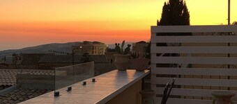 Magnificent terrace in the heart of the historic center.