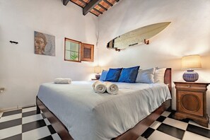 2 chambres, fer et planche à repasser, lit parapluie, Wi-Fi gratuit