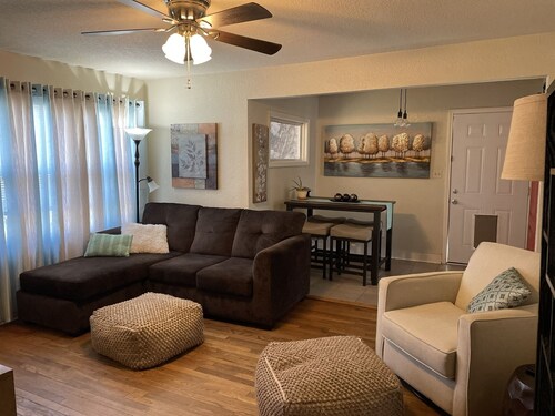 Super cute getaway home!!