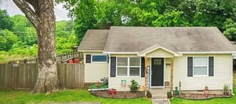 Super cute getaway home!!