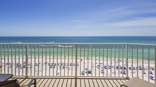 Marisol 4 Br 3 Bath Sleeps 12!! Spacious End Unit on 9th Floor w/BEACH CHAIRS