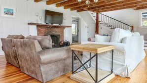 House, Multiple Beds (Woodstock Stone Lodge) | Living room | TV, fireplace, stereo - Woodstock Stone Lodge (Woodstock)