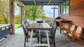 Nhà, nhiều giường (Woodstock Stone Lodge) | Ban công