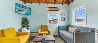 Beautiful condo steps away from the beach in Manasquan