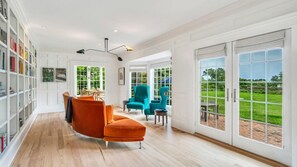 House, Multiple Beds (Bridgehampton Manor) | Interior - Bridgehampton Manor (Bridgehampton)