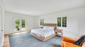 Room - Bridgehampton Manor (Bridgehampton)