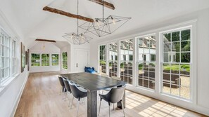 Ferienhaus, Mehrere Betten (Bridgehampton Manor) | Speisen