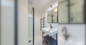 Unclassified image, 4 of 16, button - Centrally Located 1BD Flat in the Heart of London (London)