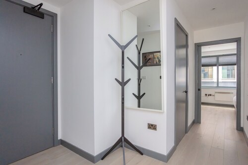 Centrally Located 1BD Flat in the Heart of London