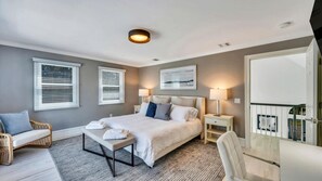 House, Multiple Beds (East Hampton Exquisite)