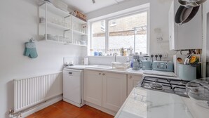 コーヒー / ティーメーカー、調理器具と食器