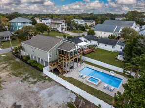 Exterior - 4BD Pet Friendly-Private Pool and Hot Tub-Walk 2 Beach (North Myrtle Beach)