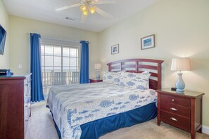 6 bedrooms, WiFi, bed sheets