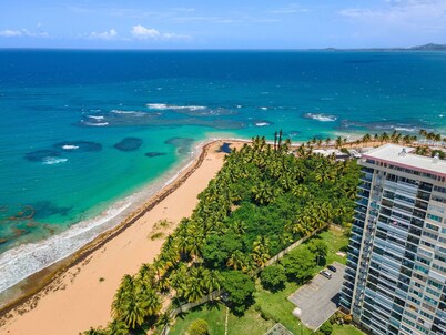 Ocean-Front, Family-Friendly Condo in Playa Azul, Luquillo. Sleeps up to 8!
