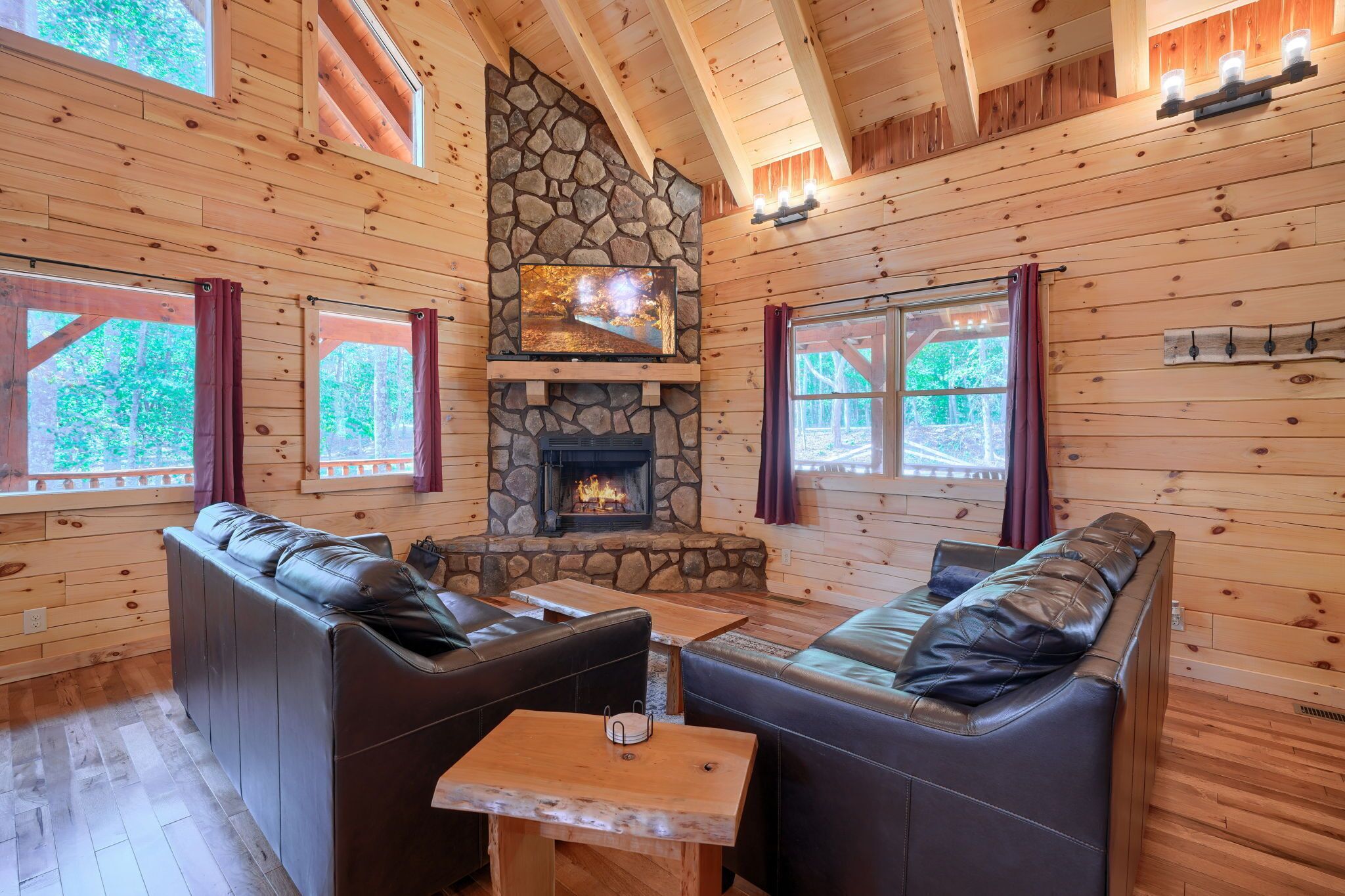 Smart TV, fireplace, DVD player