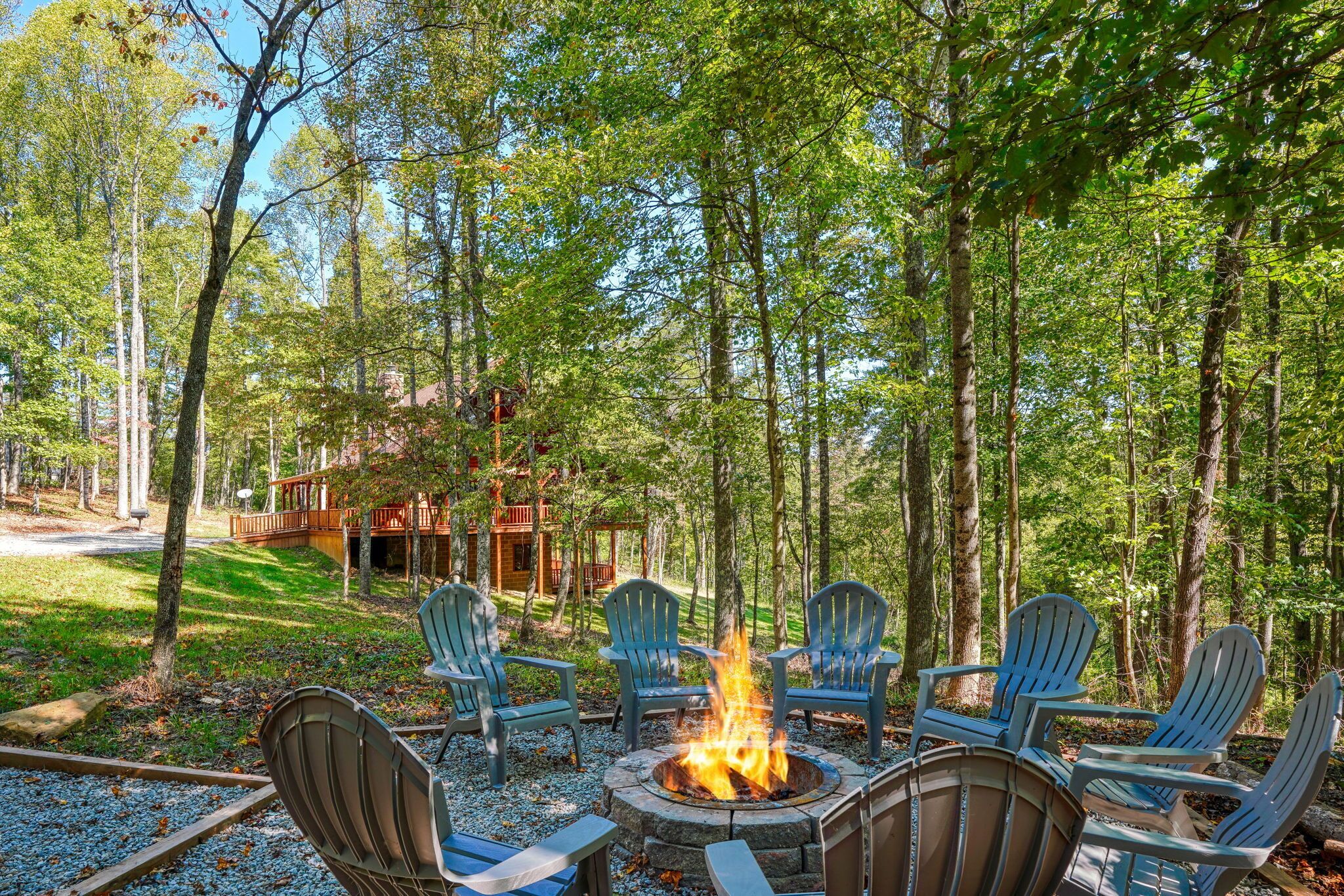 المنطقة المحيطة بالمنشأة